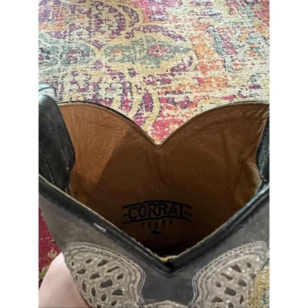 Corral Boots Black Cross & Wings Embroidered Western Boots Size 2.5 Girls